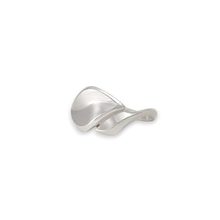 Turning Leaf Ring