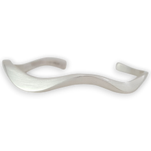 Wave Cuff