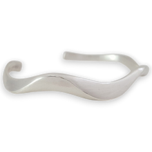Wave Cuff
